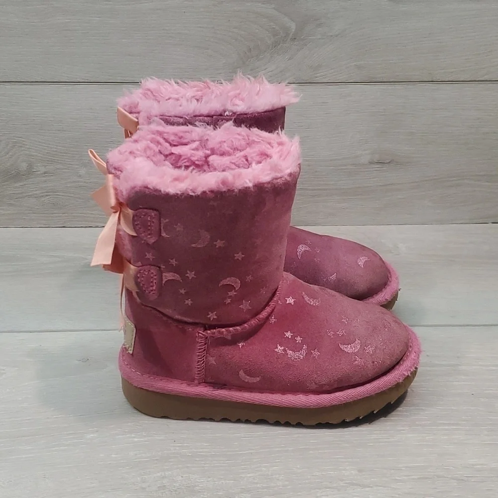 Ugg Australia Kids Bailey Bow Pink Barbie Moon & star leather boots shoes sz 8